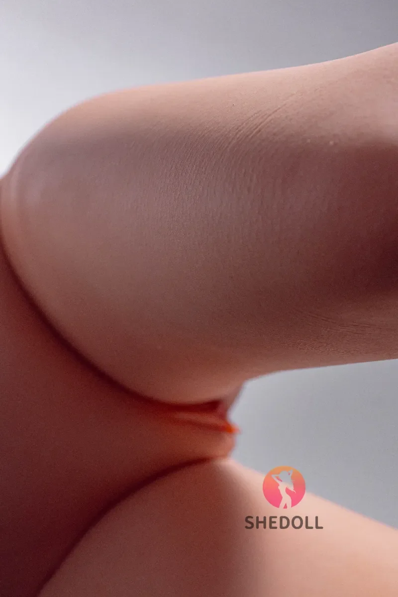 shedoll sex doll silicone hyper-realistic skin texture body detail realist shoots private parts .webp
